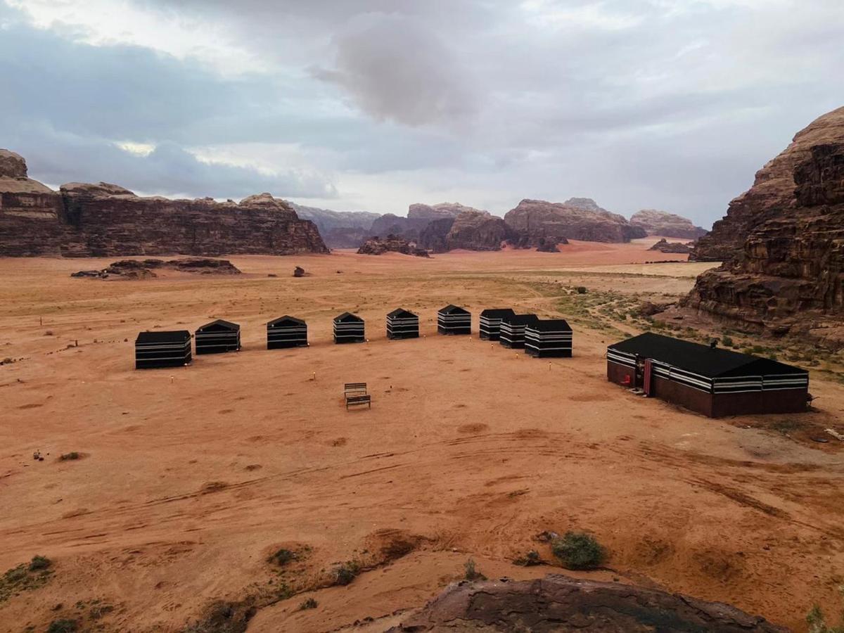 Wadi Rum Bedouin Heart Camp מראה חיצוני תמונה