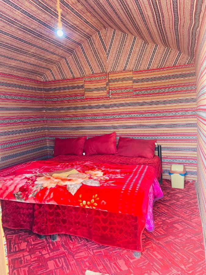 Wadi Rum Bedouin Heart Camp מראה חיצוני תמונה