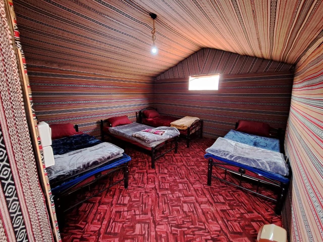 Wadi Rum Bedouin Heart Camp מראה חיצוני תמונה