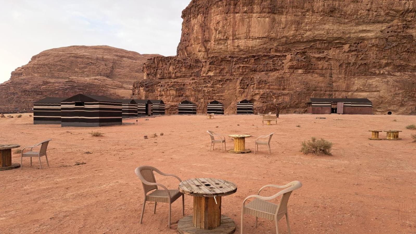 Wadi Rum Bedouin Heart Camp מראה חיצוני תמונה