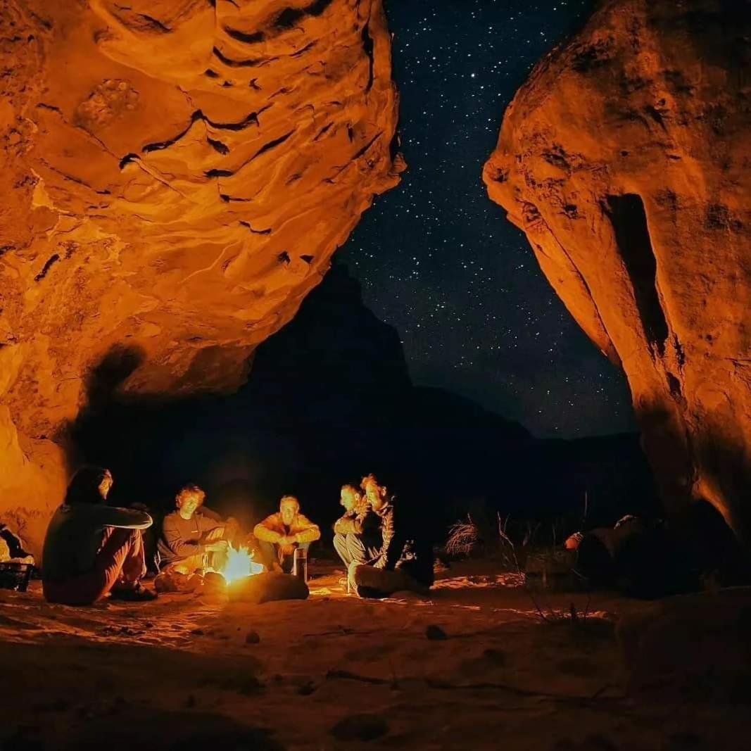 Wadi Rum Bedouin Heart Camp מראה חיצוני תמונה