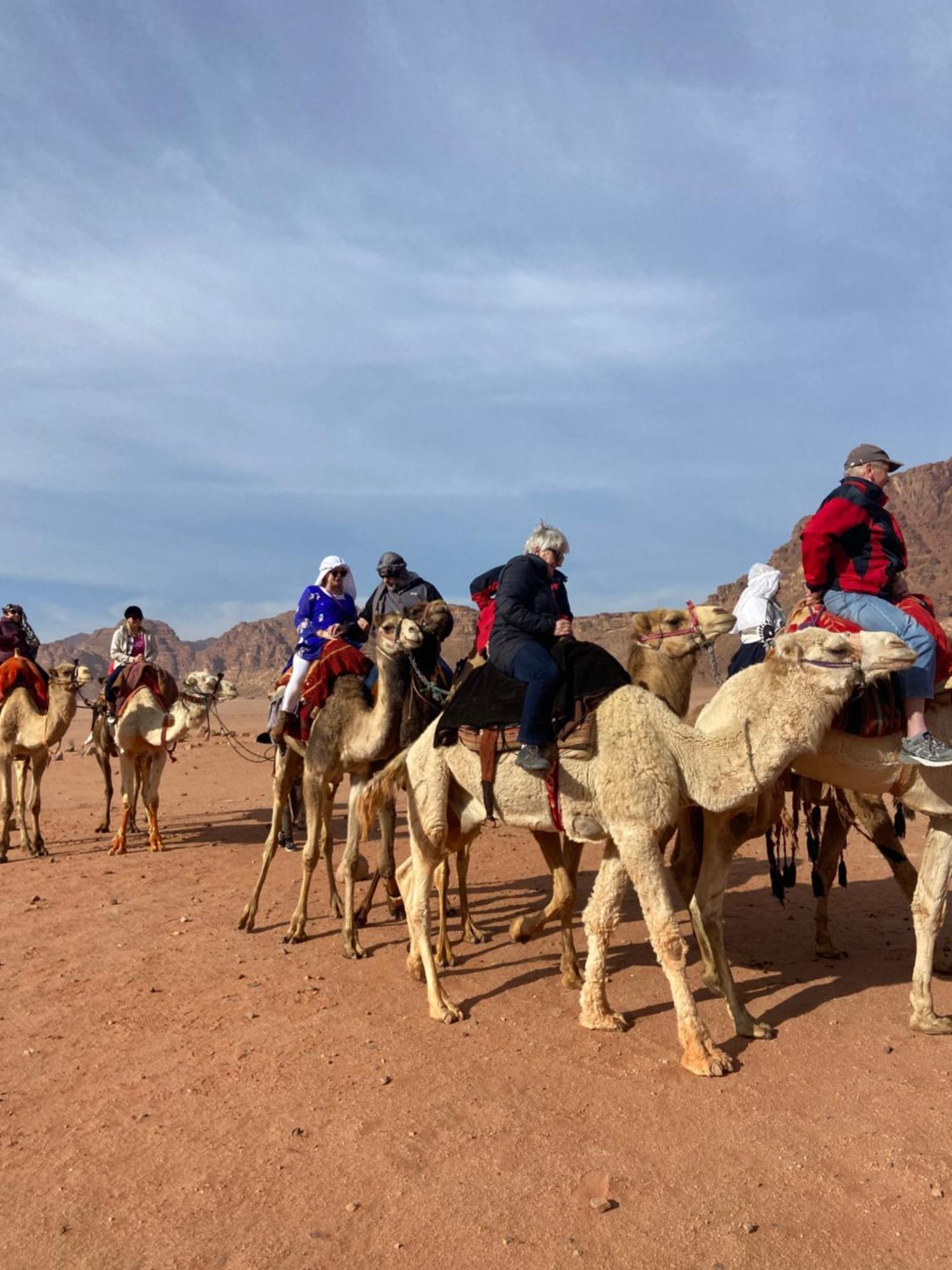 Wadi Rum Bedouin Heart Camp מראה חיצוני תמונה